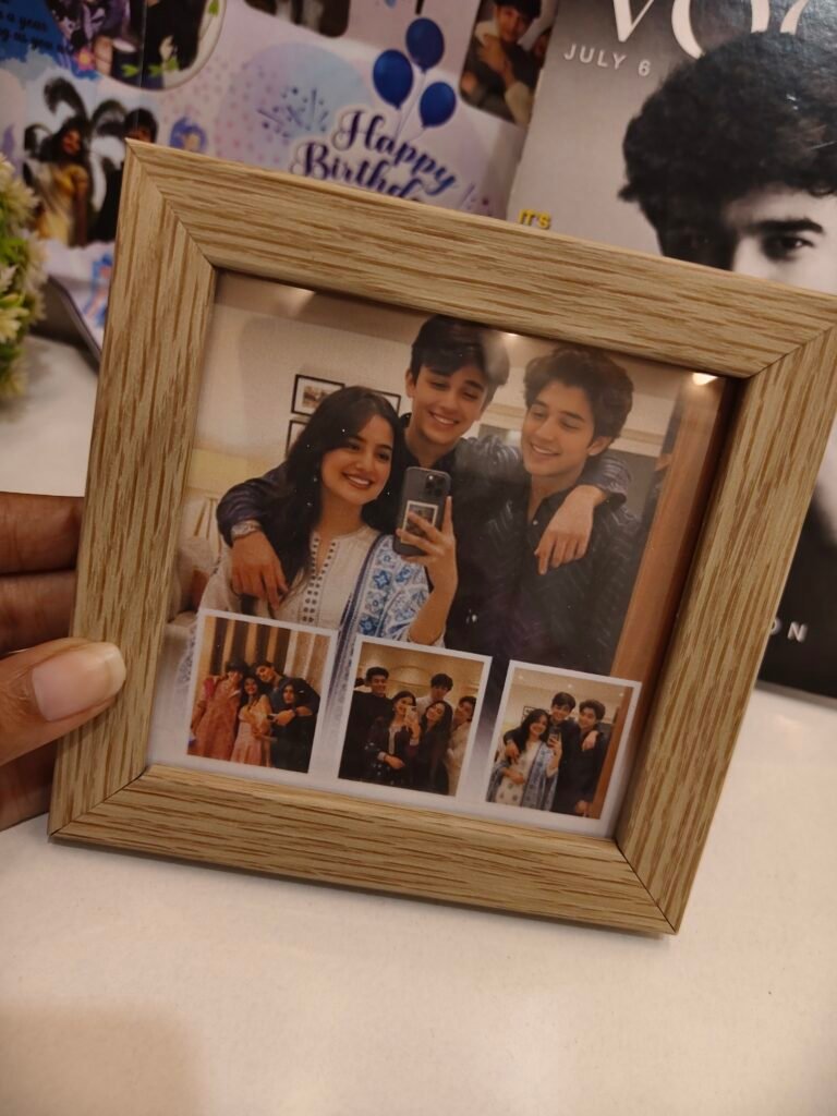 mini photo frame