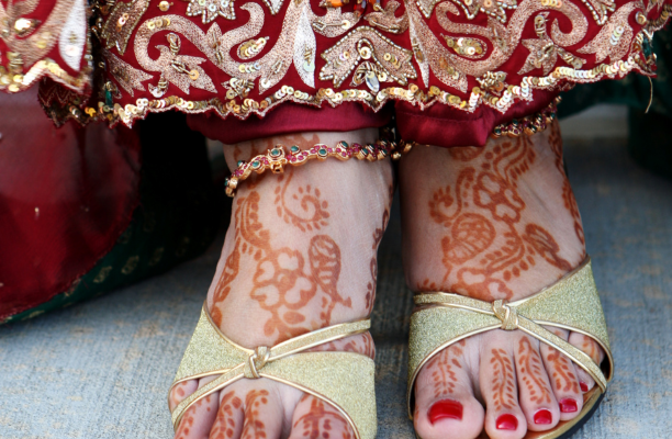 How to Design Wedding Invitations That Wow Your Guests